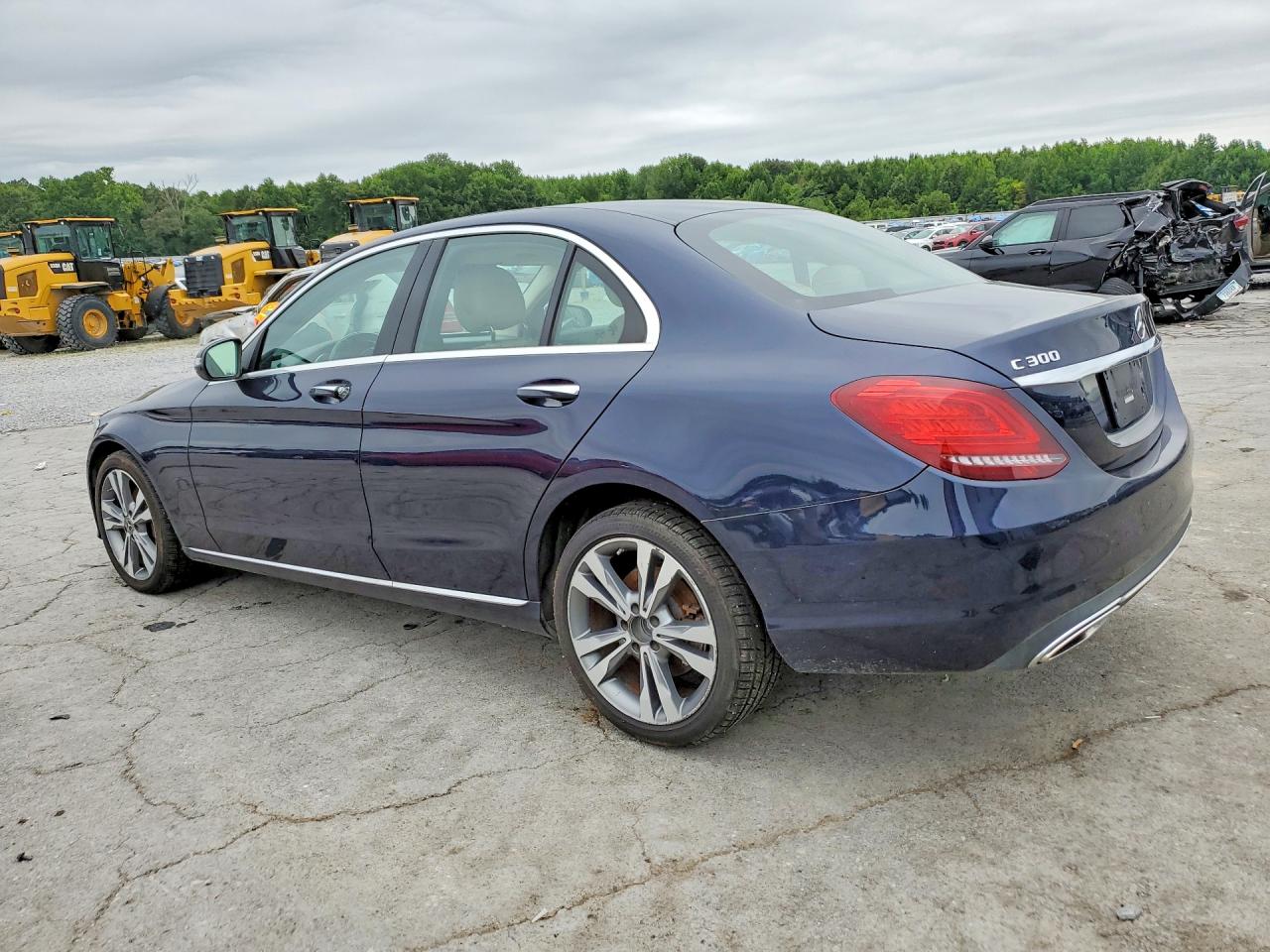 WDDWF8EBXLR556064 · 2020 MERCEDES-BENZ C · 2/12