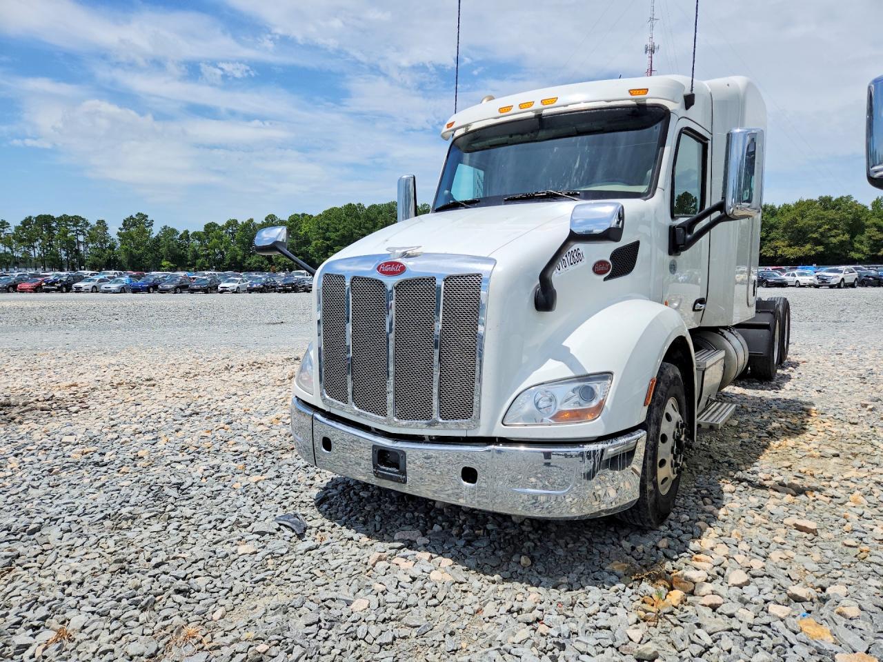 1XPBDP9XXJD441312 · 2018 PETERBILT 579
