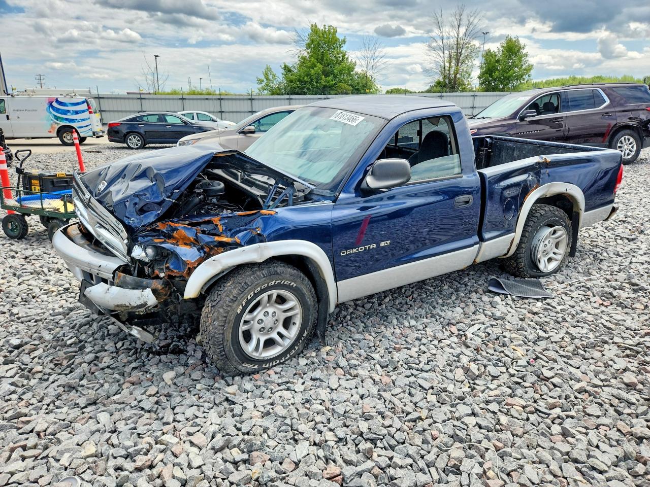 1B7FL46XX2S625784 · 2002 DODGE DAKOTA