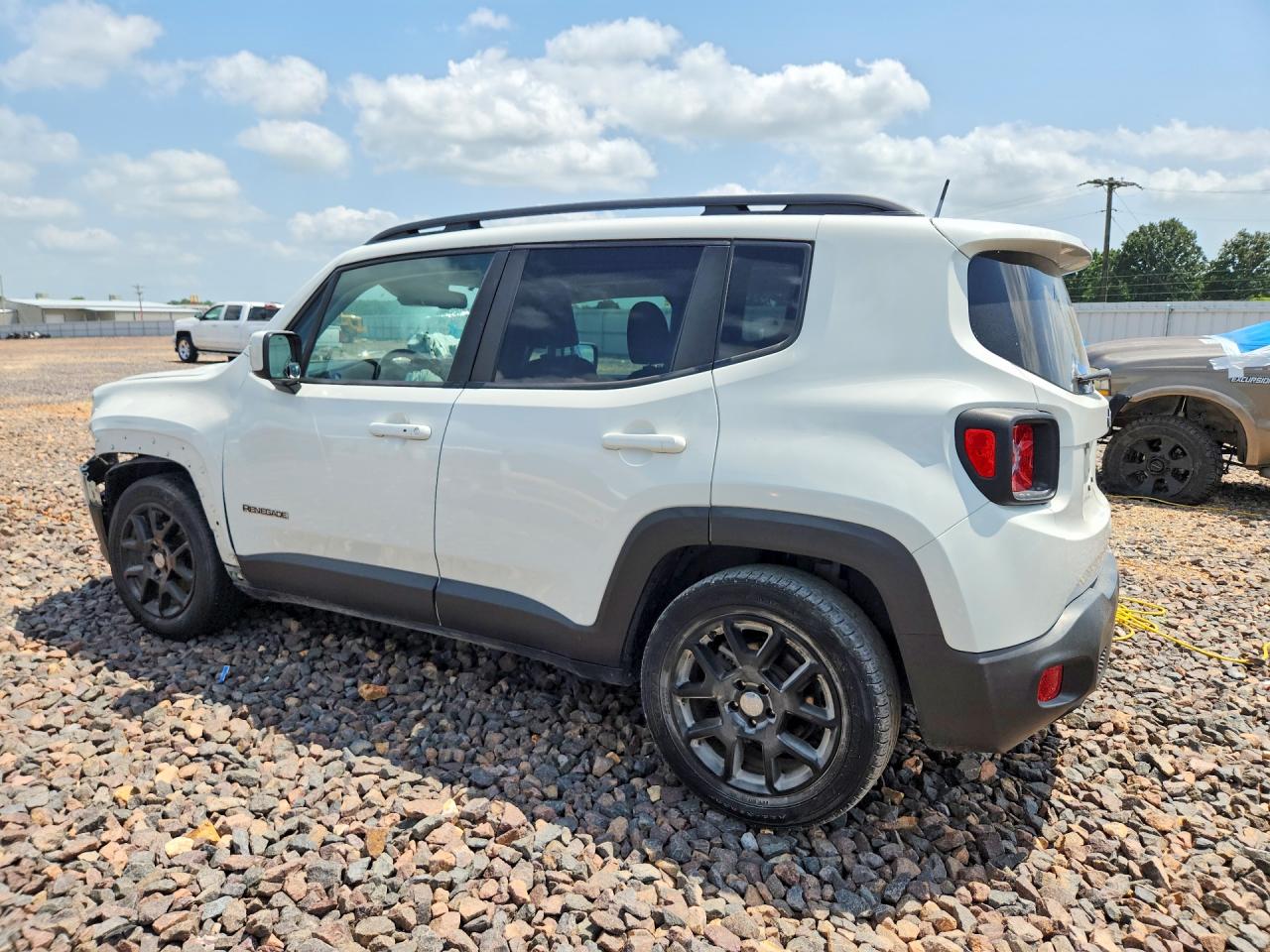 ZACNJABB8LPL27992 · 2020 JEEP RENEGADE · 2/13