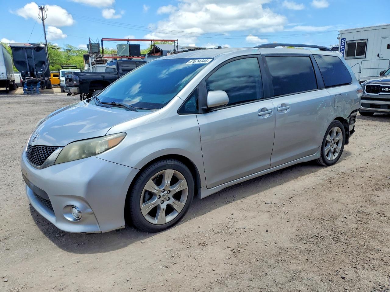 5TDXK3DC3CS249795 · 2012 TOYOTA SIENNA