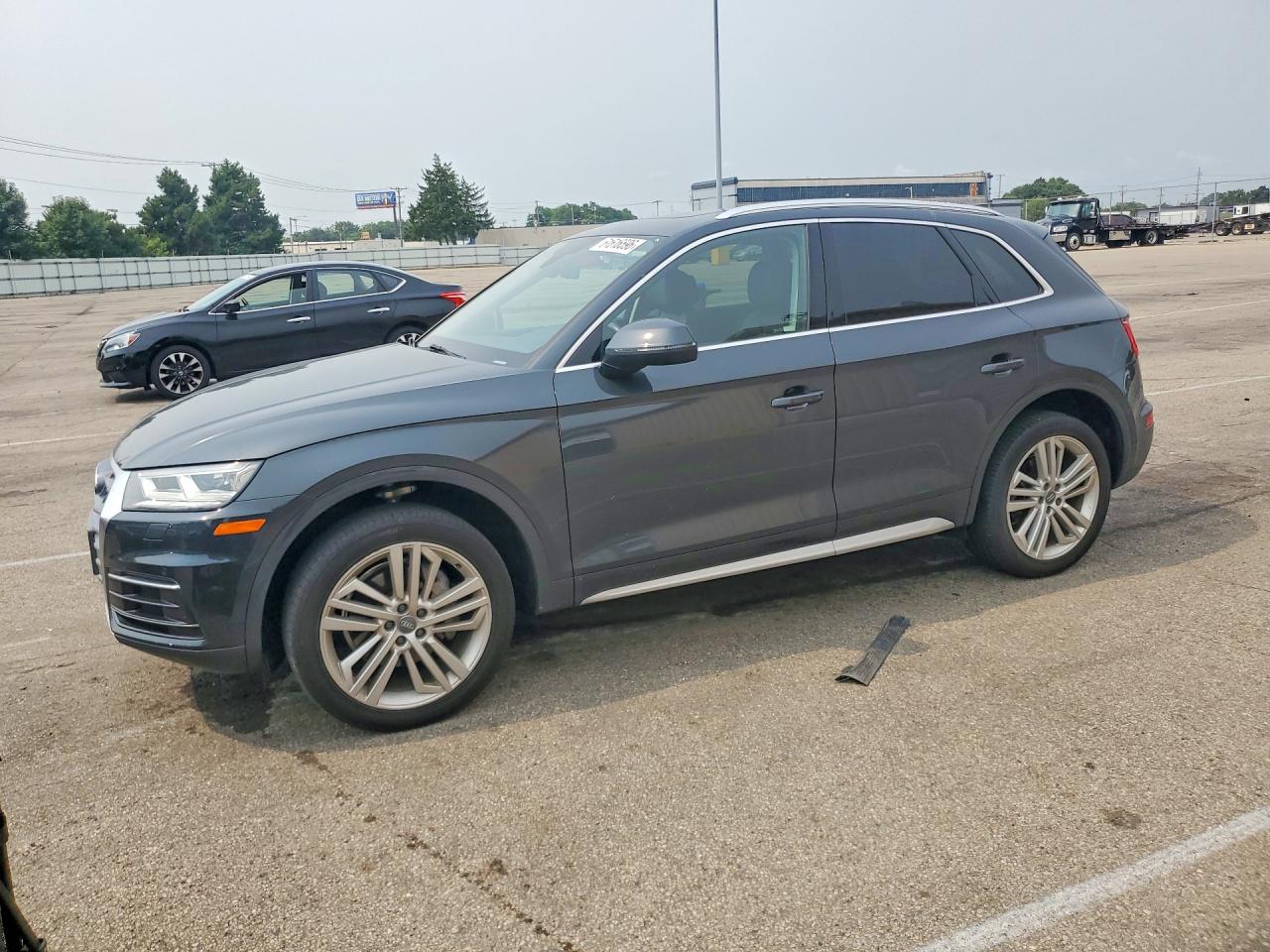 2018 AUDI Q5