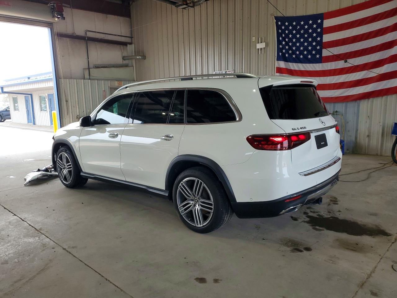 4JGFF5KE7SB317050 · 2025 MERCEDES-BENZ GLS · 2/14