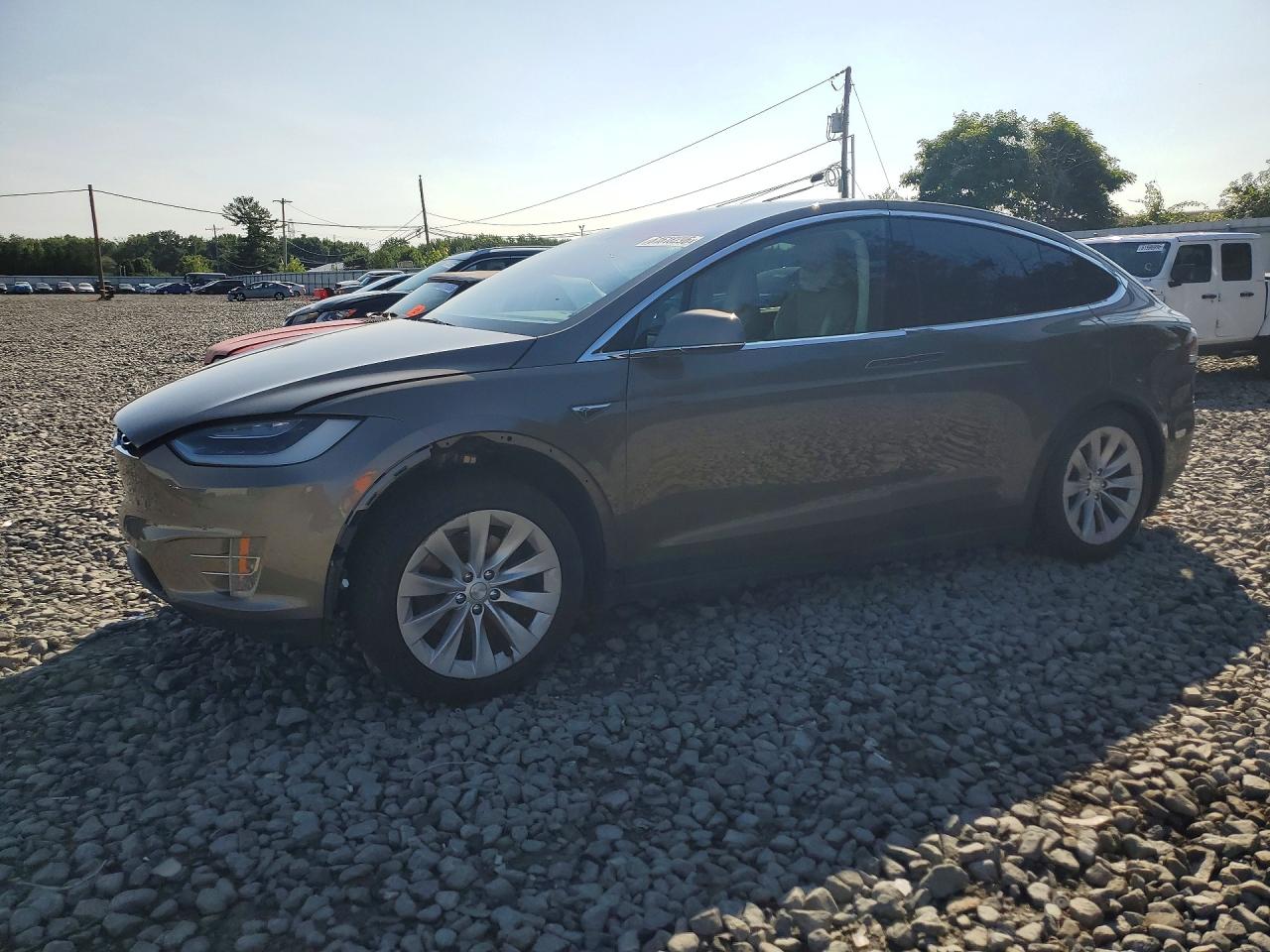5YJXCBE28GF011111 · 2016 TESLA MODEL X