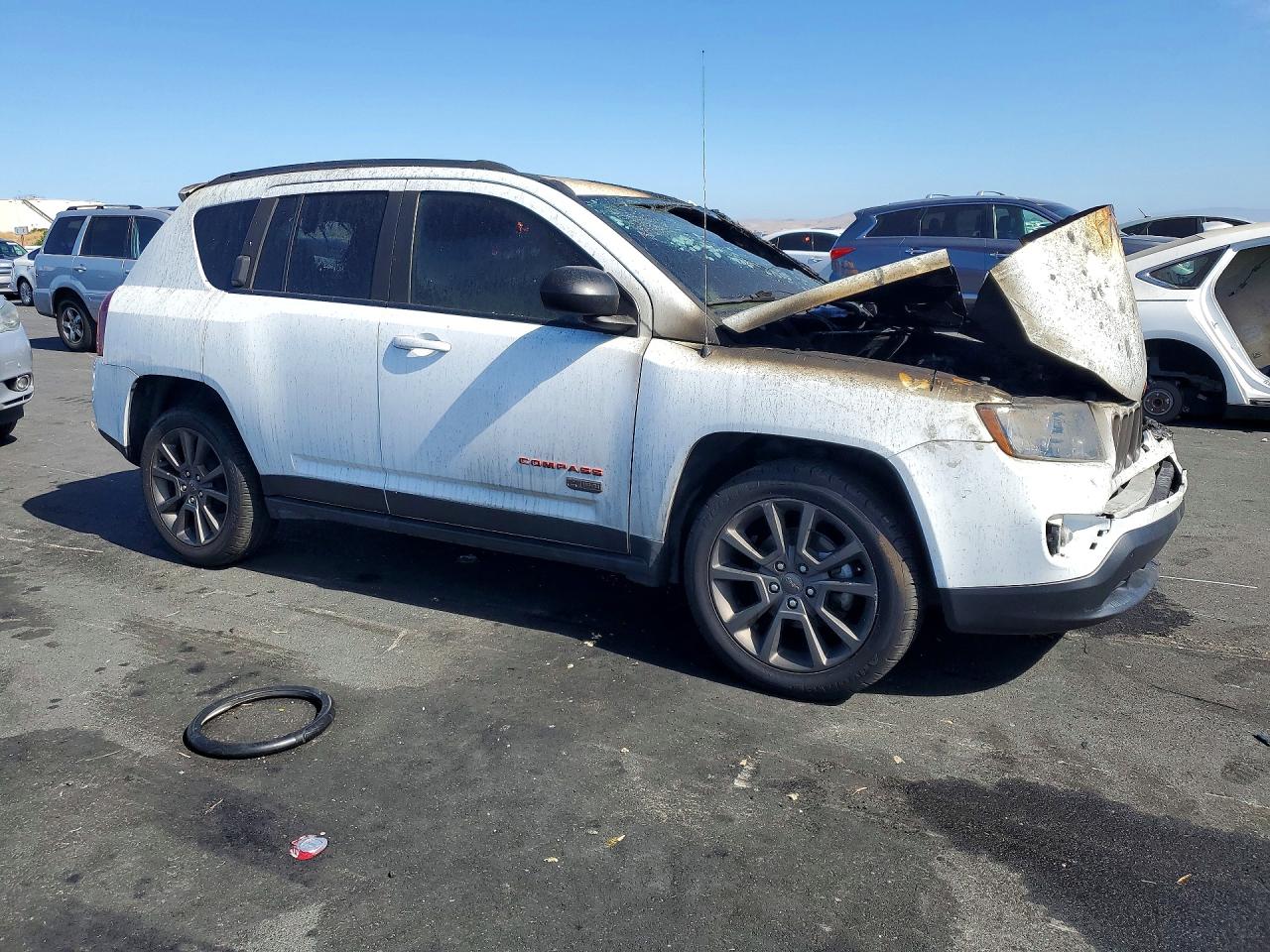 1C4NJCBB4GD760289 · 2016 JEEP COMPASS · 4/11