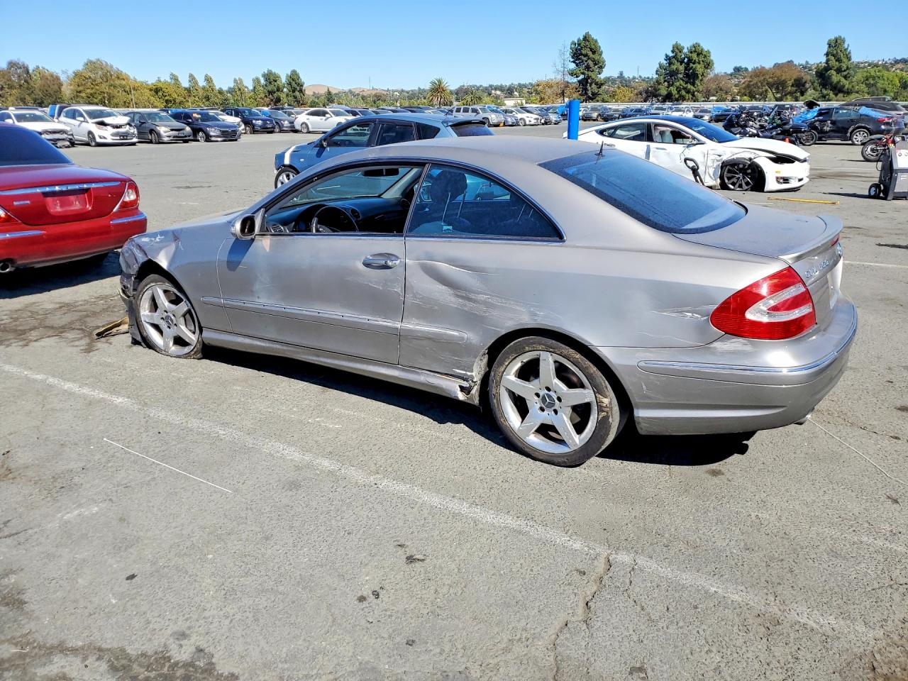 WDBTJ75J95F126266 · 2005 MERCEDES-BENZ CLK · 2/12