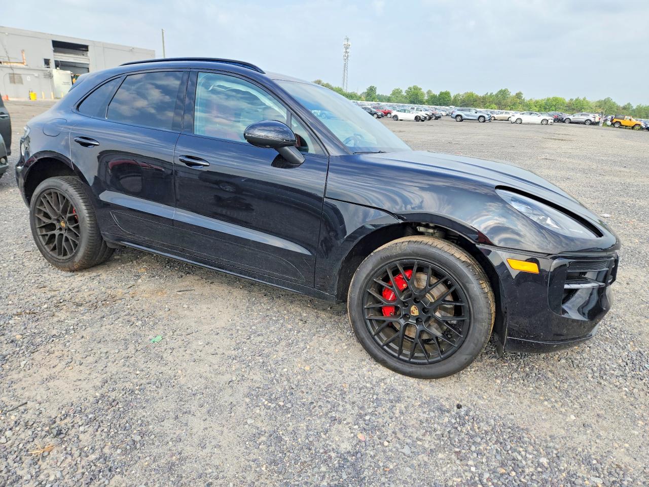 WP1AG2A59LLB56075 · 2020 PORSCHE MACAN · 4/12