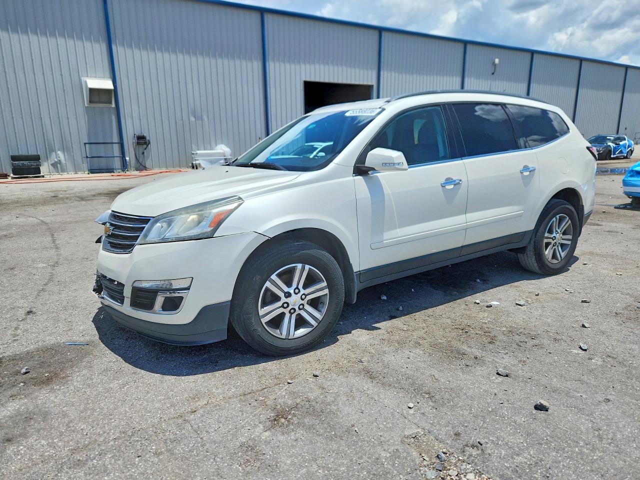 1GNKRHKD3FJ135867 · 2015 CHEVROLET TRAVERSE