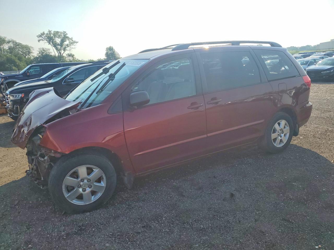 5TDZK23CX8S223643 · 2008 TOYOTA SIENNA