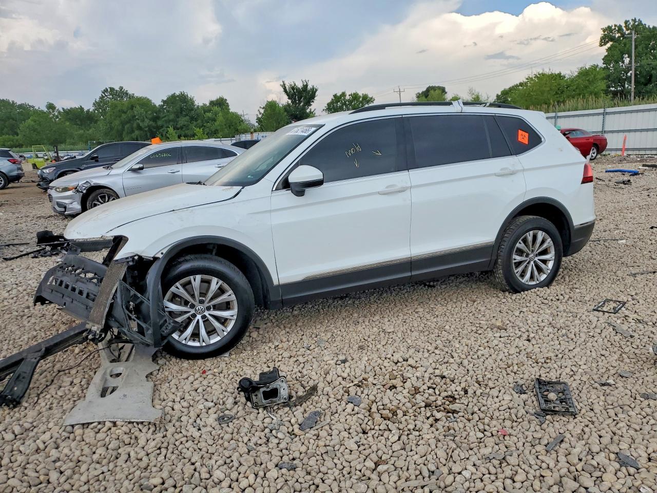 3VV2B7AX1JM096342 · 2018 VOLKSWAGEN TIGUAN