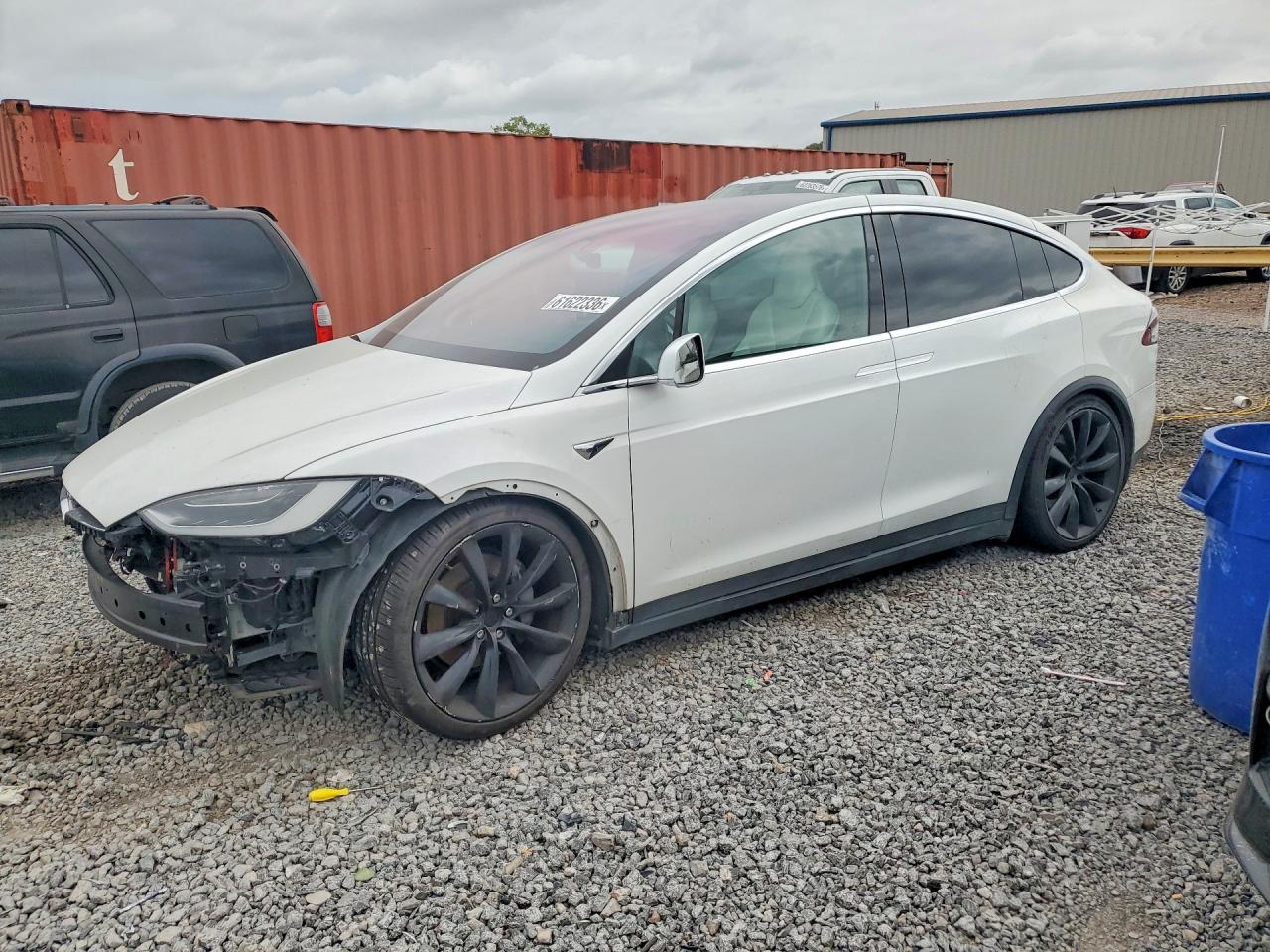 5YJXCDE2XJF124173 · 2018 TESLA MODEL X