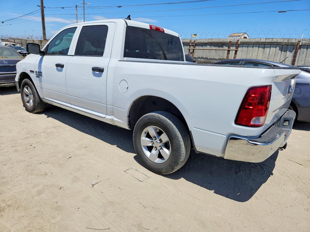 1C6RR6KM4KS709660 · 2019 RAM 1500 CLASSIC · 2/12