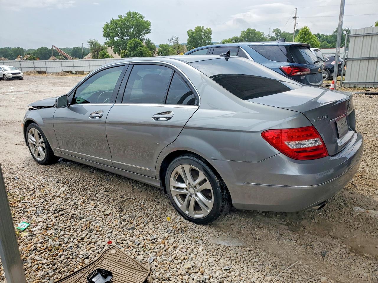 WDDGF8BB3CF917466 · 2012 MERCEDES-BENZ C · 2/12