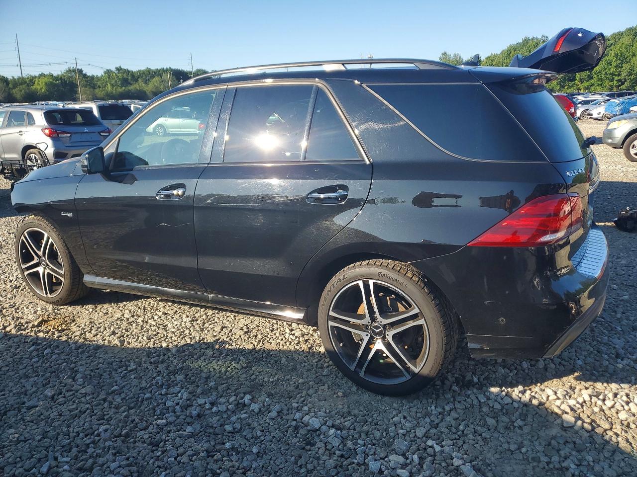 4JGDA6EB4HA924986 · 2017 MERCEDES-BENZ GLE · 2/14