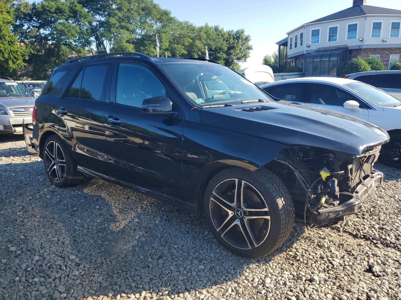 4JGDA6EB4HA924986 · 2017 MERCEDES-BENZ GLE · 4/14