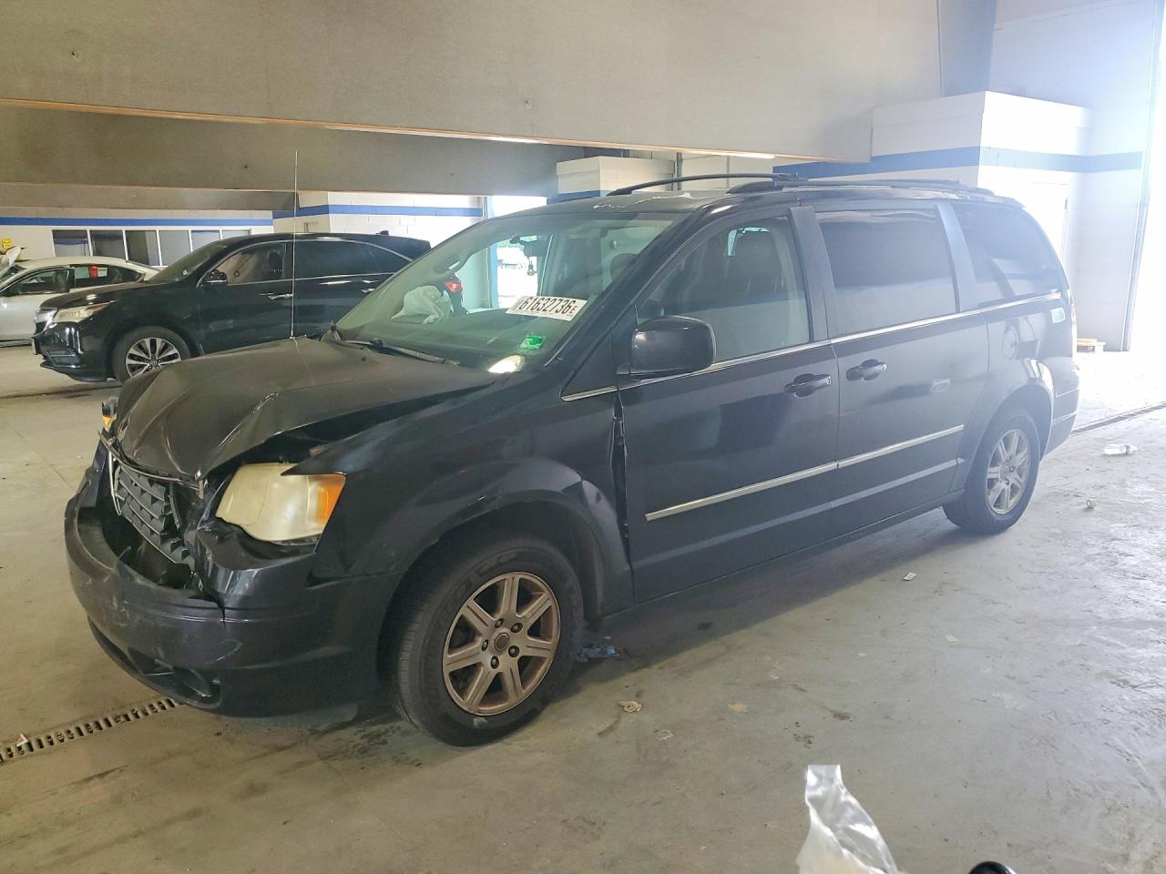 2A4RR5DX9AR141037 · 2010 CHRYSLER TOWN & COUNTRY
