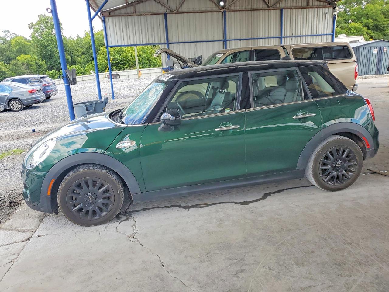 2018 MINI COOPER
