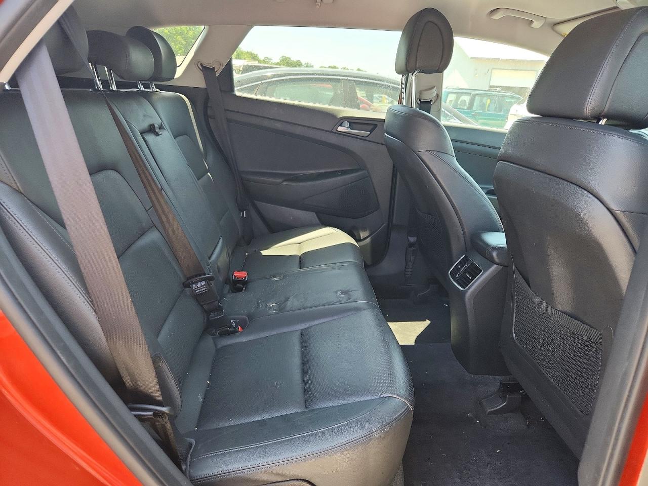 KM8J3CA21GU168242 · 2016 HYUNDAI TUCSON · 11/13