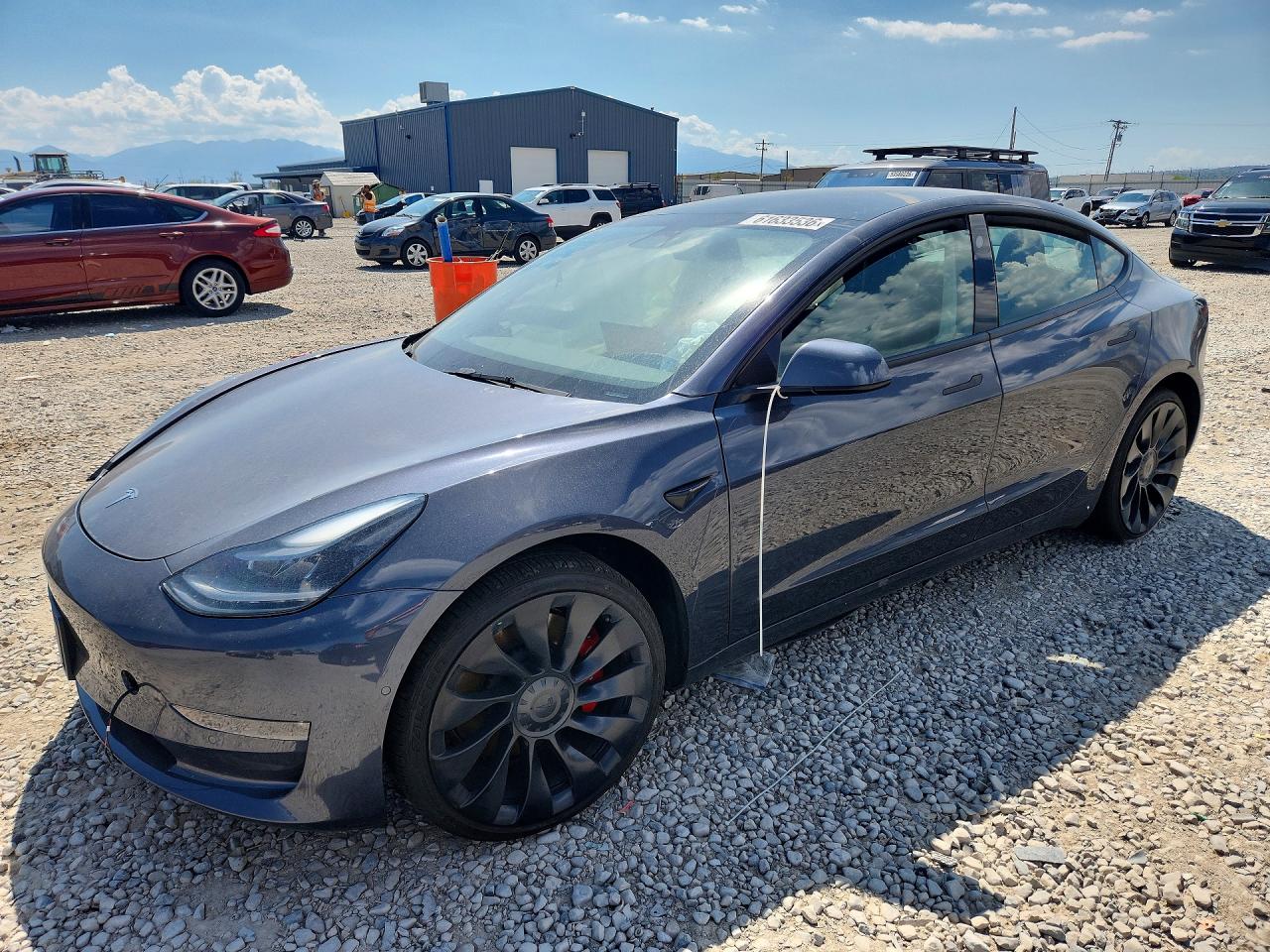 5YJ3E1ECXNF231939 · 2022 TESLA MODEL 3