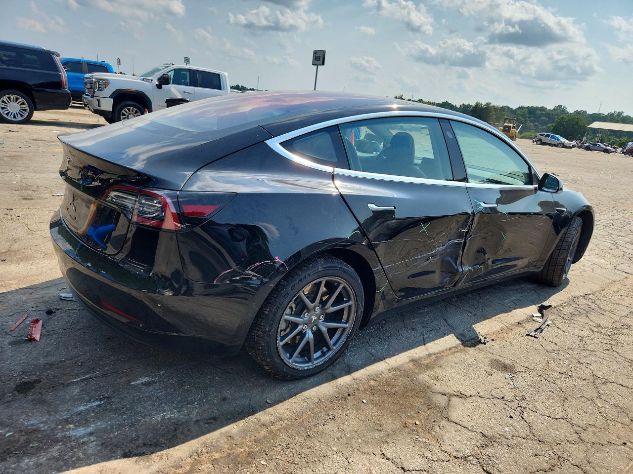 5YJ3E1EA1JF003918 · 2018 TESLA MODEL 3 · 3/12