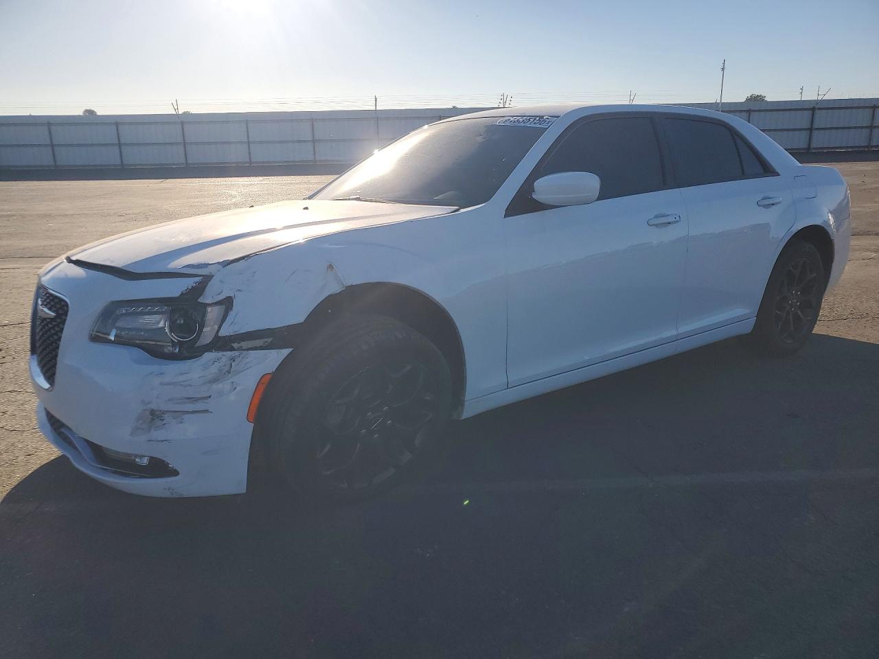 2C3CCAGG1KH542787 · 2019 CHRYSLER 300
