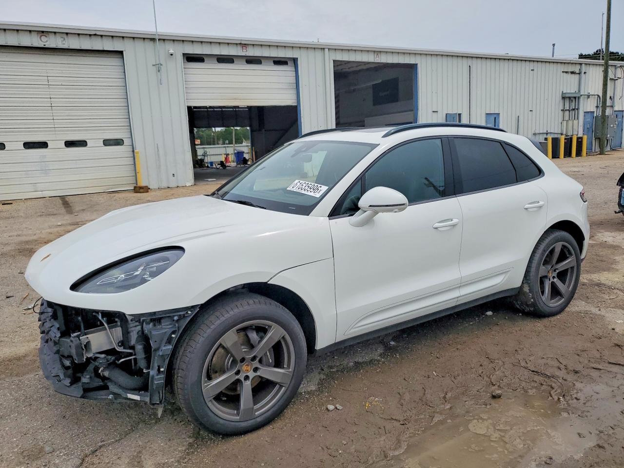 2023 PORSCHE MACAN
