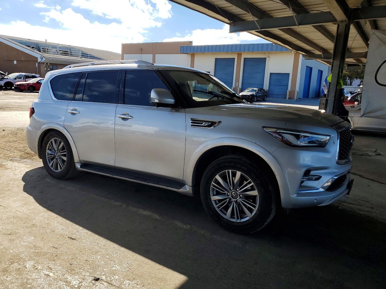 JN8AZ2AF3M9717989 · 2021 INFINITI QX80 · 4/13