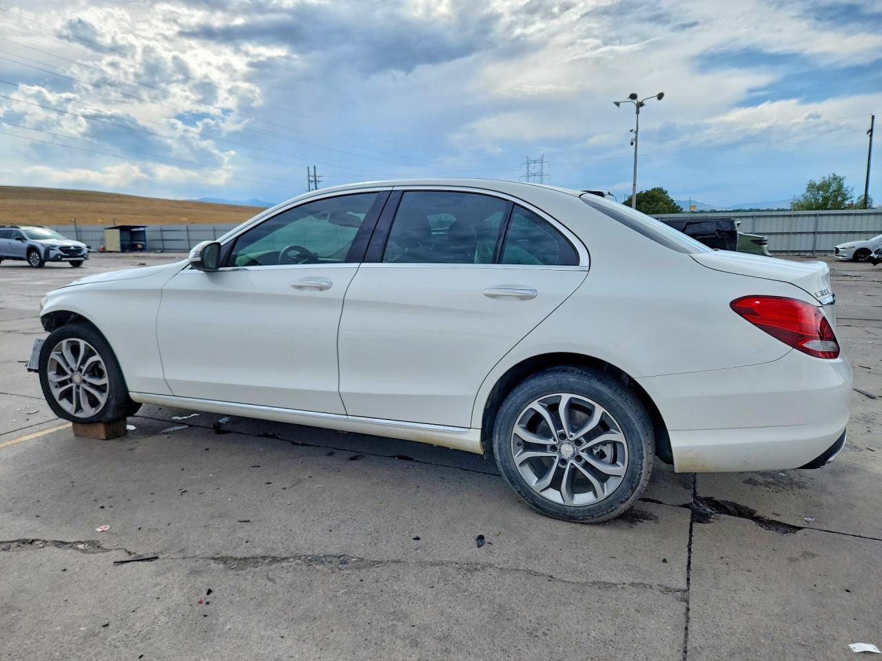 55SWF4KB0GU114508 · 2016 MERCEDES-BENZ C · 2/13