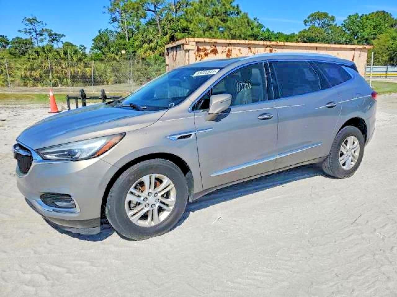 5GAERBKW1JJ142802 · 2018 BUICK ENCLAVE