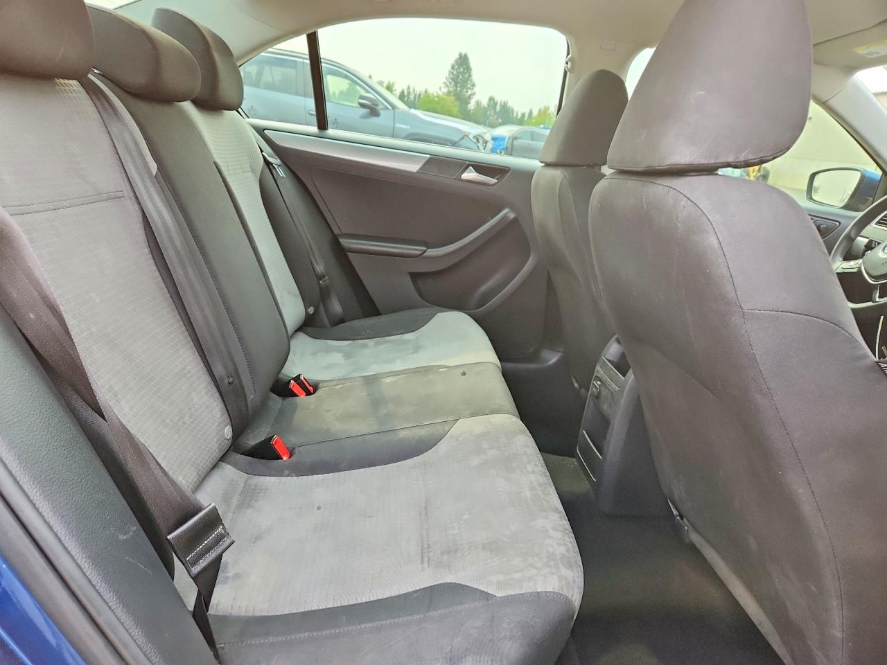 3VW2B7AJ4HM396507 · 2017 VOLKSWAGEN JETTA · 10/12