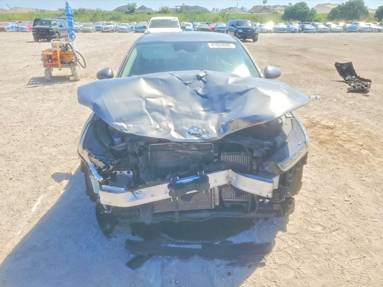 5XXG14J22MG075306 · 2021 KIA K5 · 5/13
