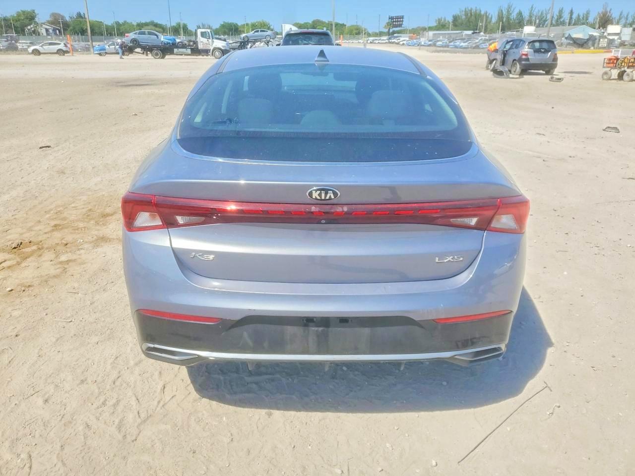 5XXG14J22MG075306 · 2021 KIA K5 · 6/13