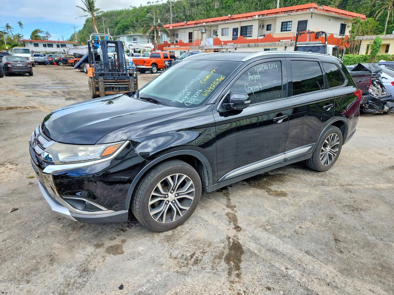 JA4AD3A34GZ065257 · 2016 MITSUBISHI OUTLANDER