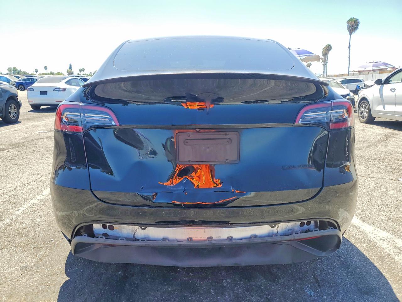 7SAYGDEF0NF336813 · 2022 TESLA MODEL Y · 6/13