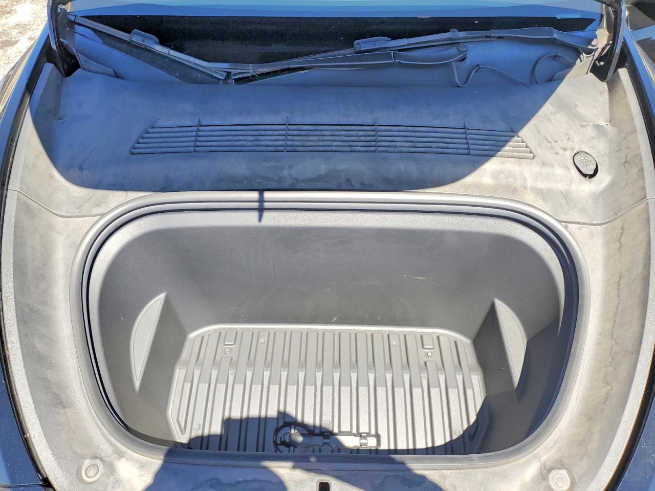 7SAYGDEF0NF336813 · 2022 TESLA MODEL Y · 12/13