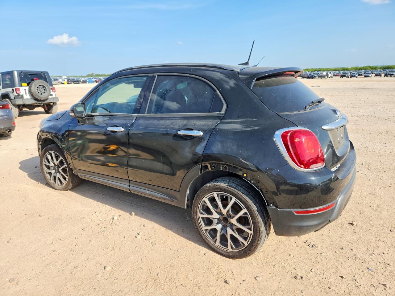 ZFBCFXCB0JP668944 · 2018 FIAT 500X · 2/12