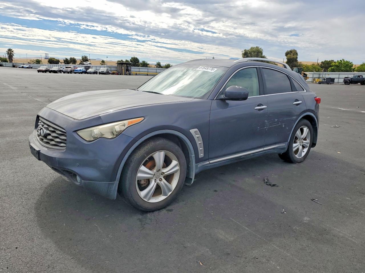 JN8AS1MW0AM856304 · 2010 INFINITI FX35