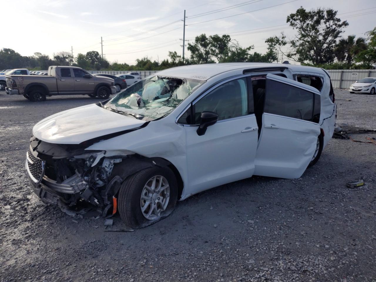 2C4RC1BG0TR187037 · 2026 CHRYSLER PACIFICA
