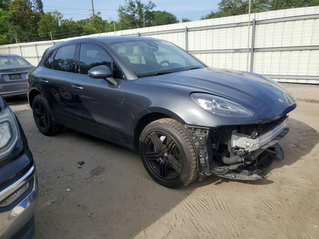 WP1AA2A52MLB11577 · 2021 PORSCHE MACAN · 4/13