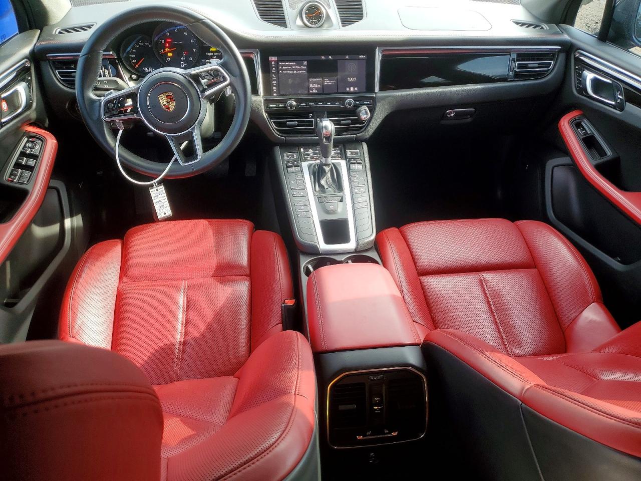 WP1AA2A52MLB11577 · 2021 PORSCHE MACAN · 8/13