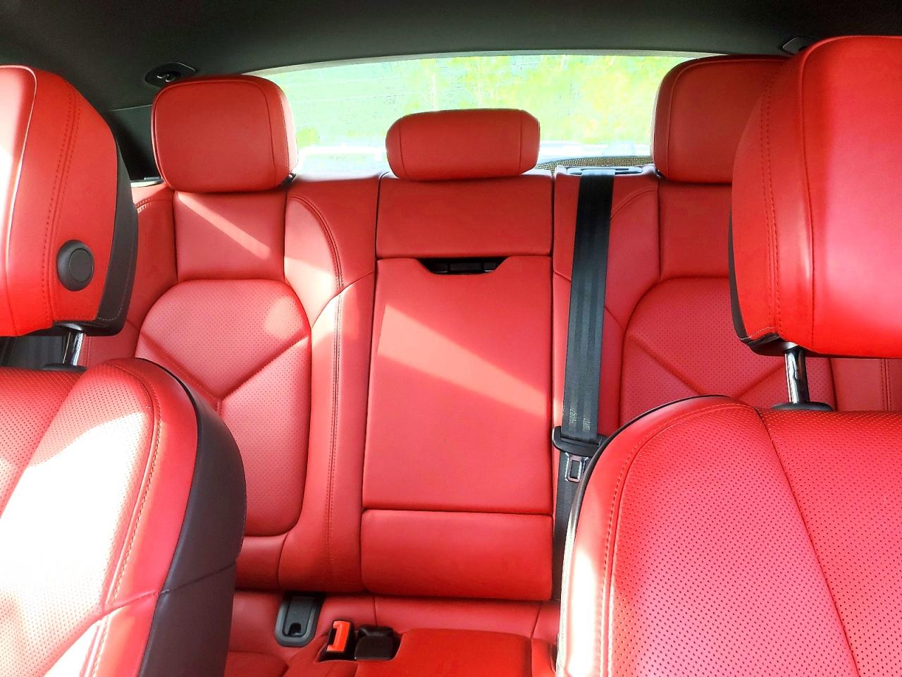 WP1AA2A52MLB11577 · 2021 PORSCHE MACAN · 10/13