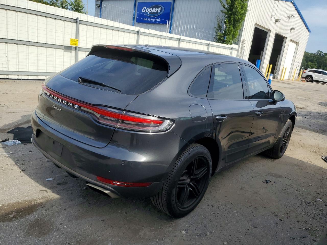 WP1AA2A52MLB11577 · 2021 PORSCHE MACAN · 3/13