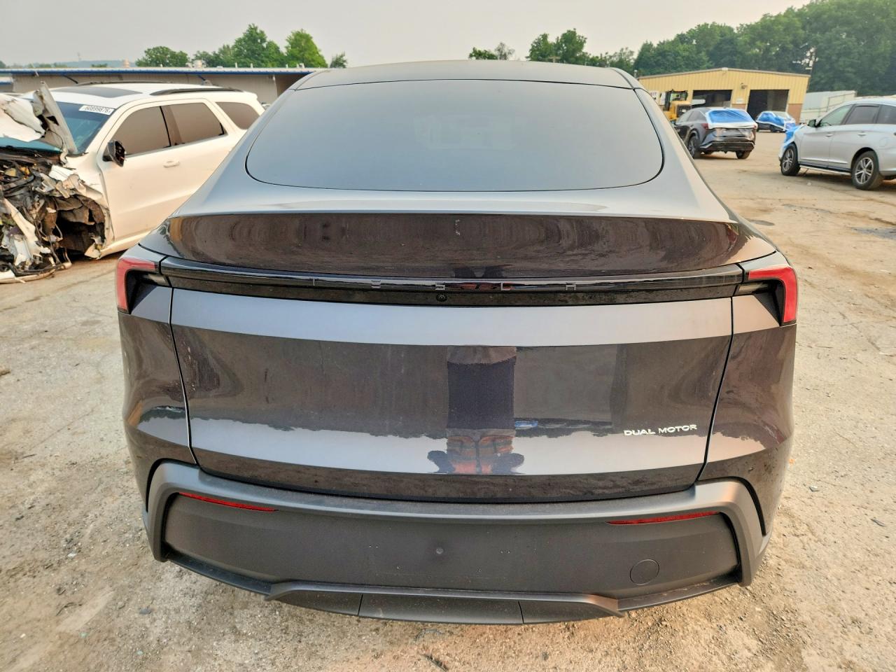 7SAYGDEE5TA705912 · 2026 TESLA MODEL Y · 6/13