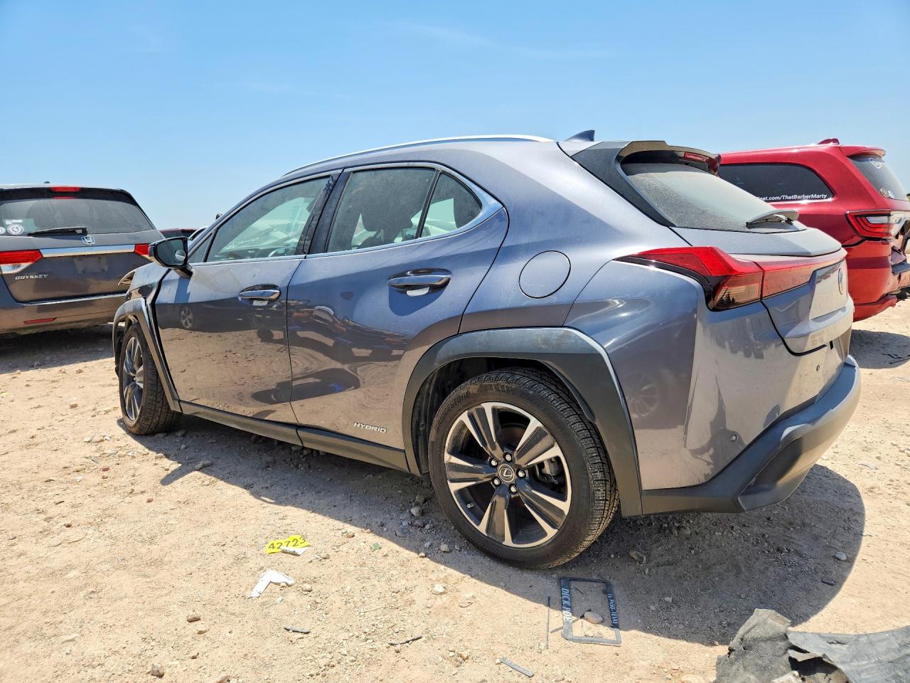 JTHU9JBH1K2019419 · 2019 LEXUS UX · 2/13