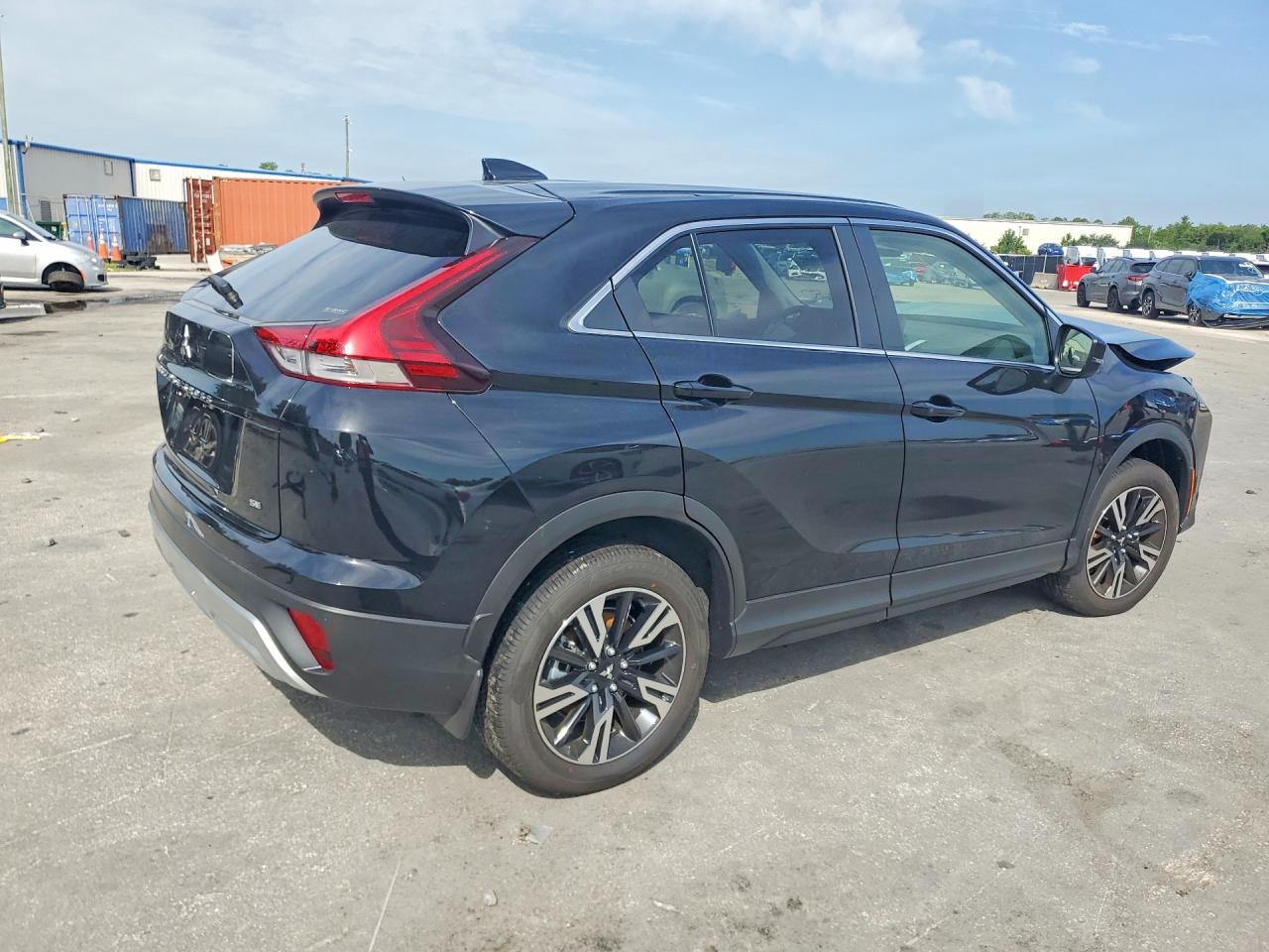 JA4ATWAA3TZ015785 · 2026 MITSUBISHI ECLIPSE CROSS · 3/13