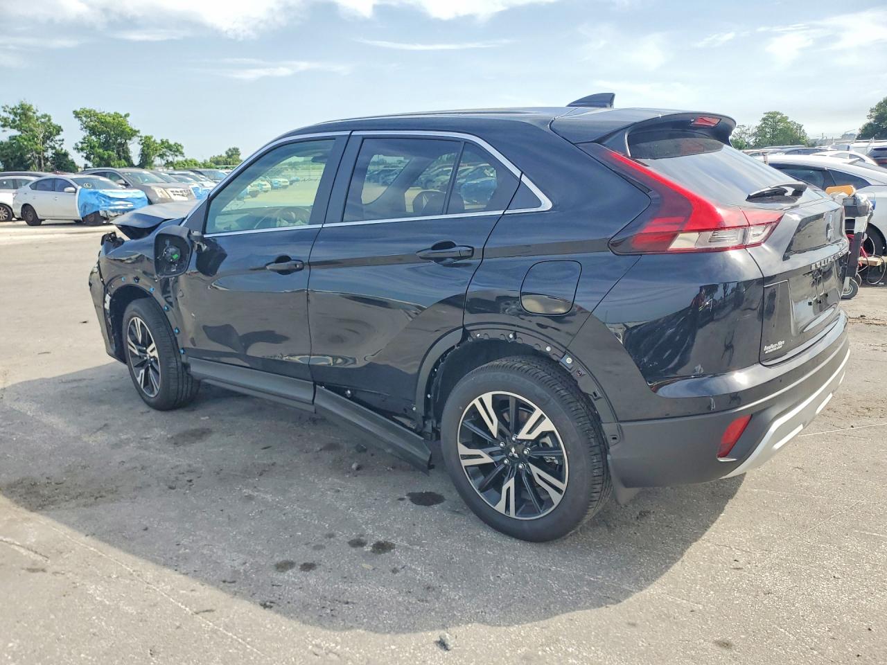 JA4ATWAA3TZ015785 · 2026 MITSUBISHI ECLIPSE CROSS · 2/13