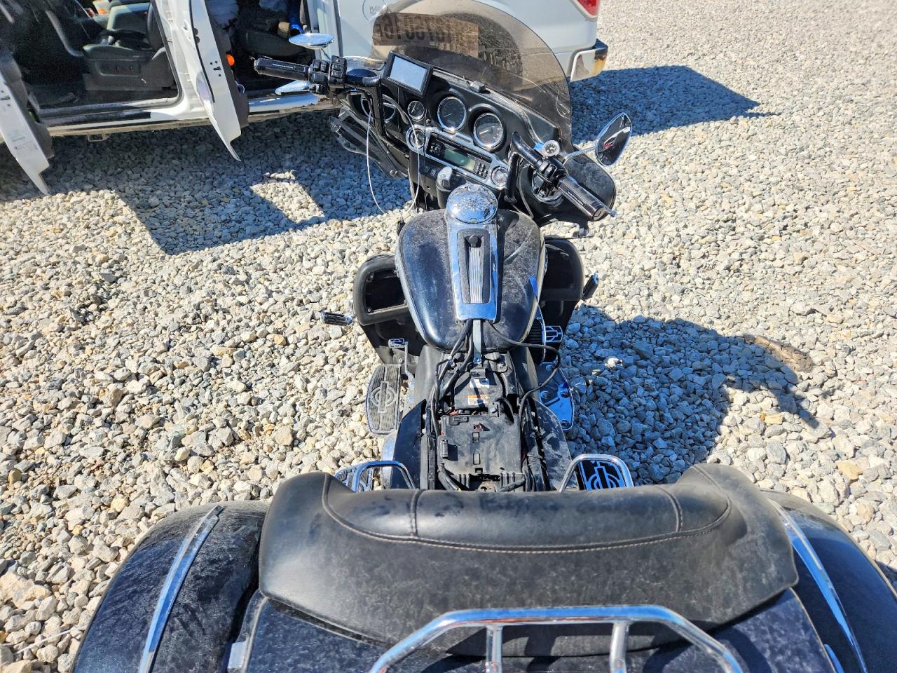 1HD1MAM10CB856522 · 2012 HARLEY-DAVIDSON FLHTCUTG · 6/9