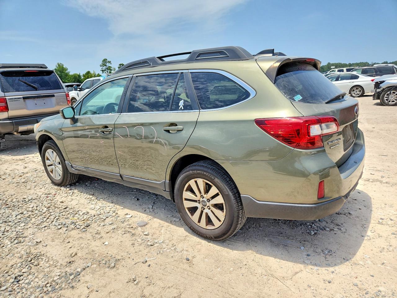 4S4BSACCXH3311231 · 2017 SUBARU OUTBACK · 2/12
