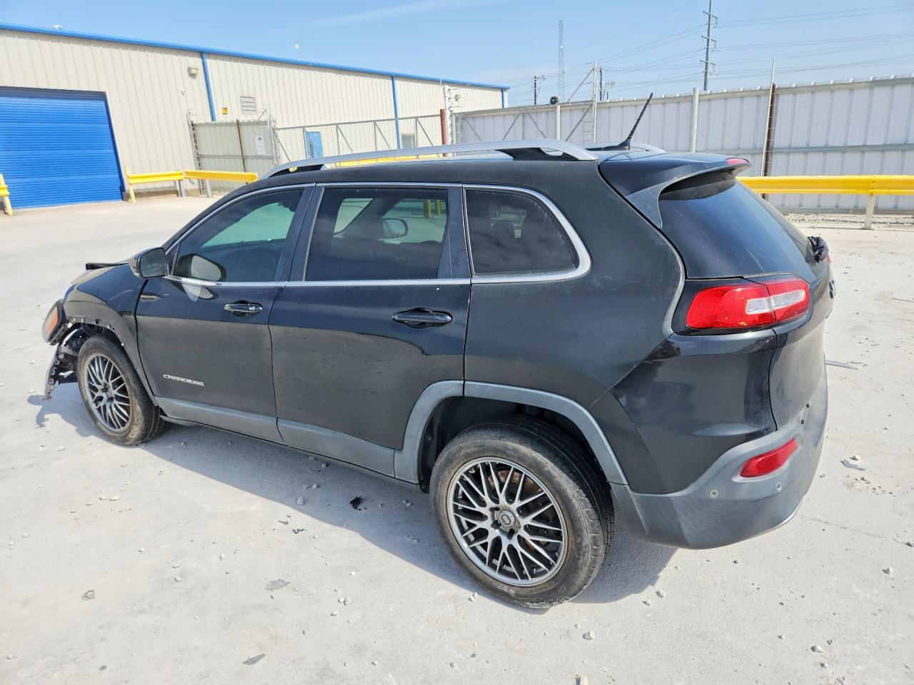 1C4PJLDS3EW221363 · 2014 JEEP CHEROKEE · 2/13