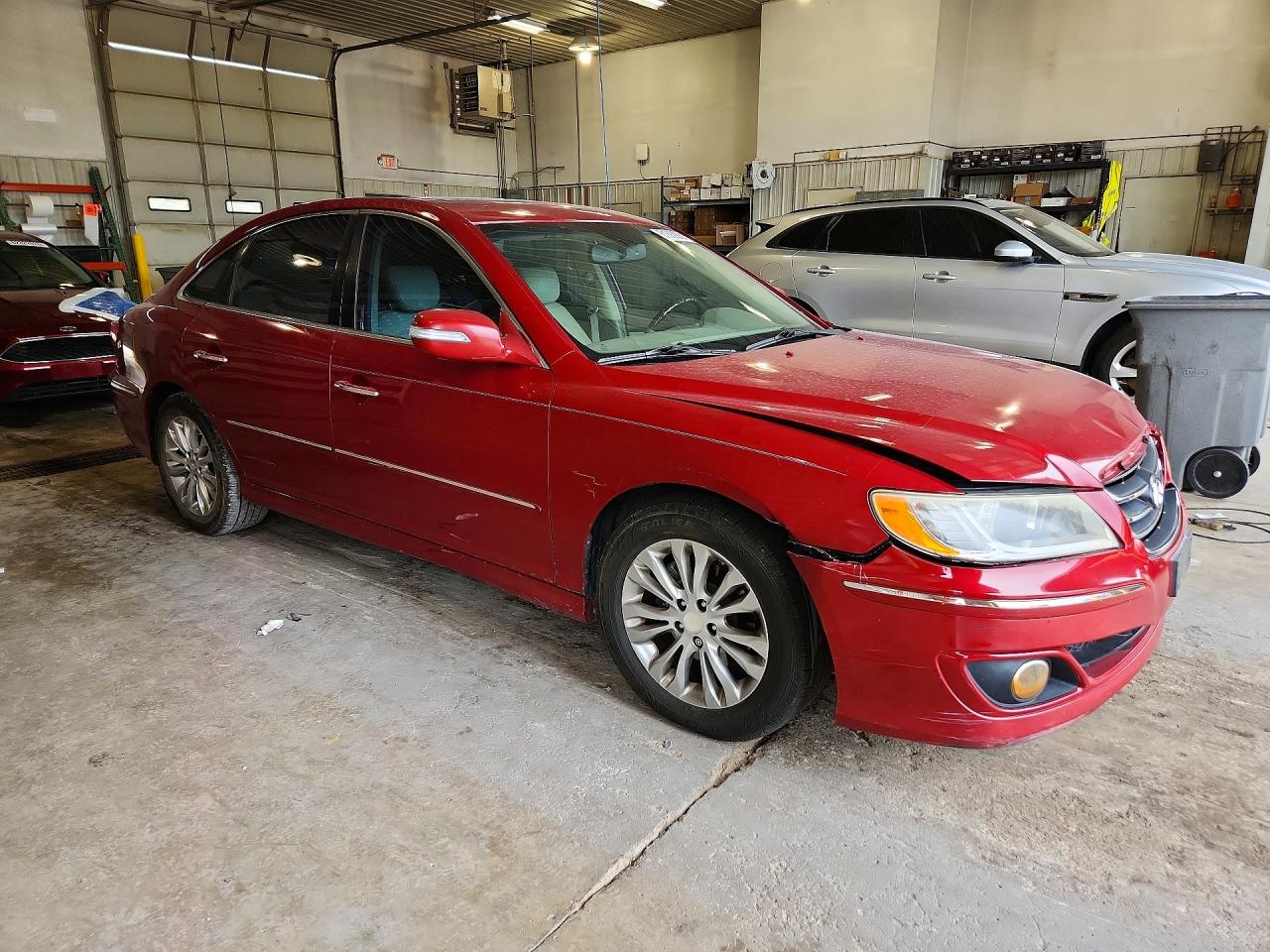KMHFC4DFXBA544313 · 2011 HYUNDAI AZERA · 4/12